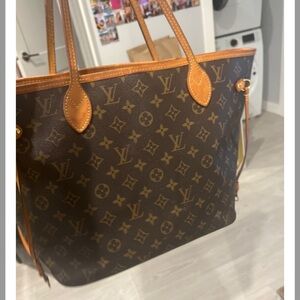 LV Neverfull